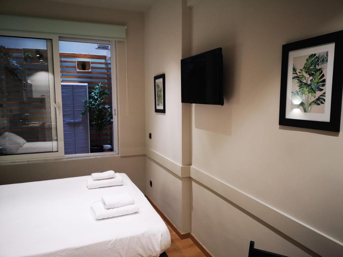 Syntagma Square Athenian Apartment *
