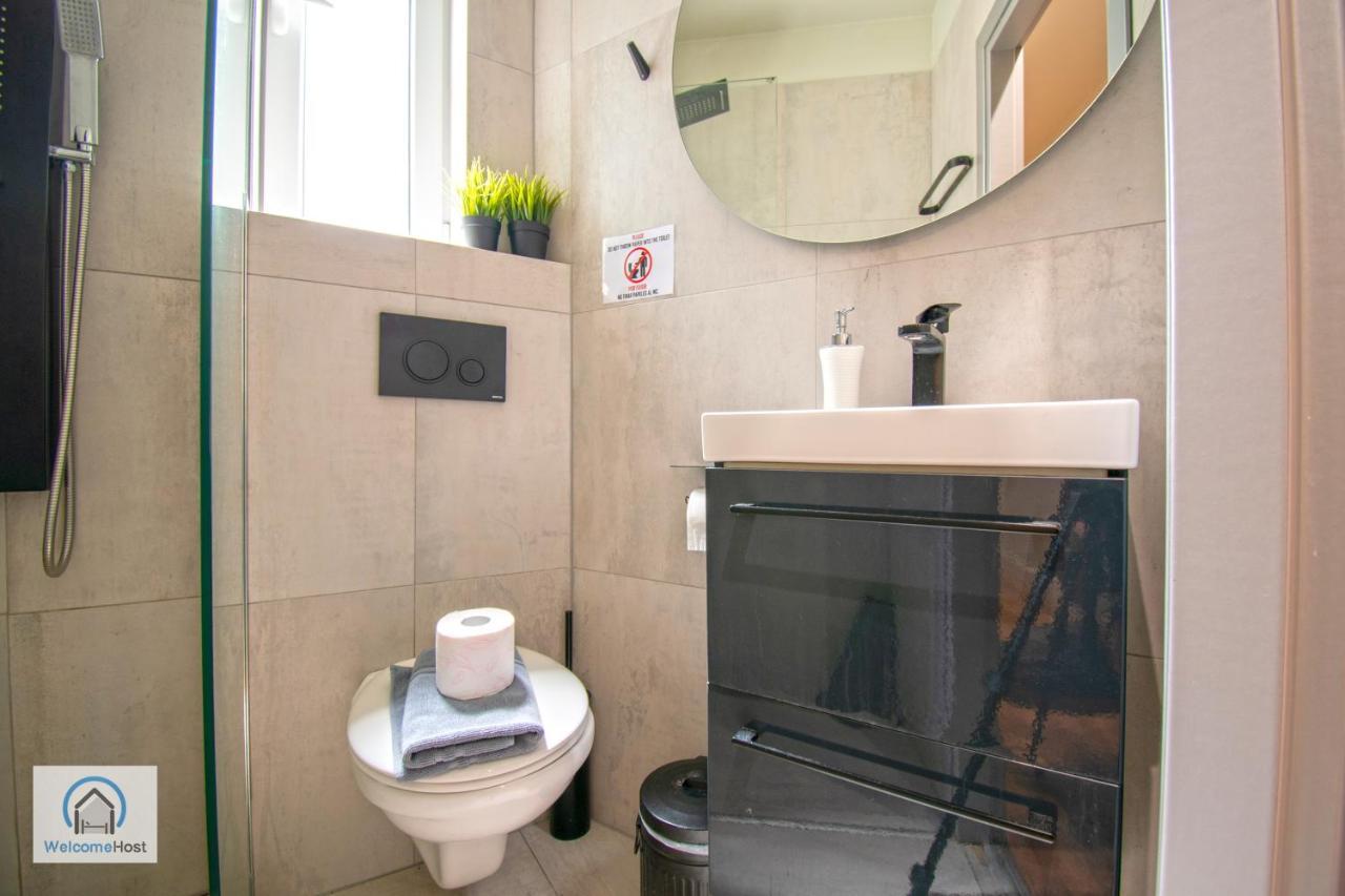 Syntagma Square Athenian Apartment *